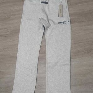 Essentials Fear of God Sweatpants Men’s Size L – Light Oatmeal | Brand New W Tag